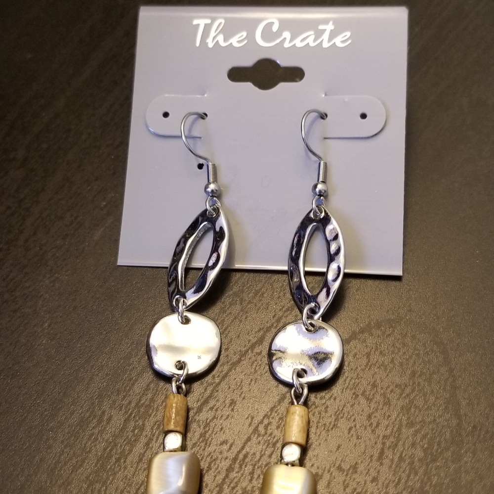 The Crate Dangle Earrings